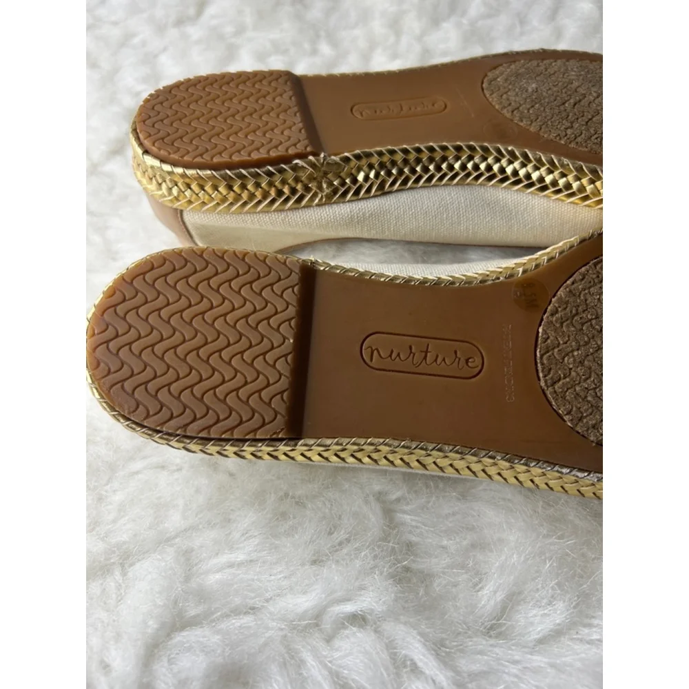 Nurture Beige Chained Anchor Leather Trim Slip On Gold Accents Flats Women 8.5 M